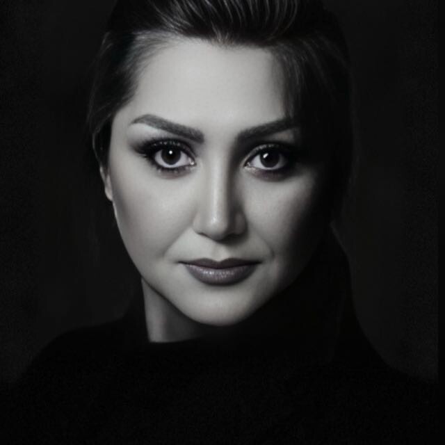 Black-and-white portrait of photographer Sara Nobakht
